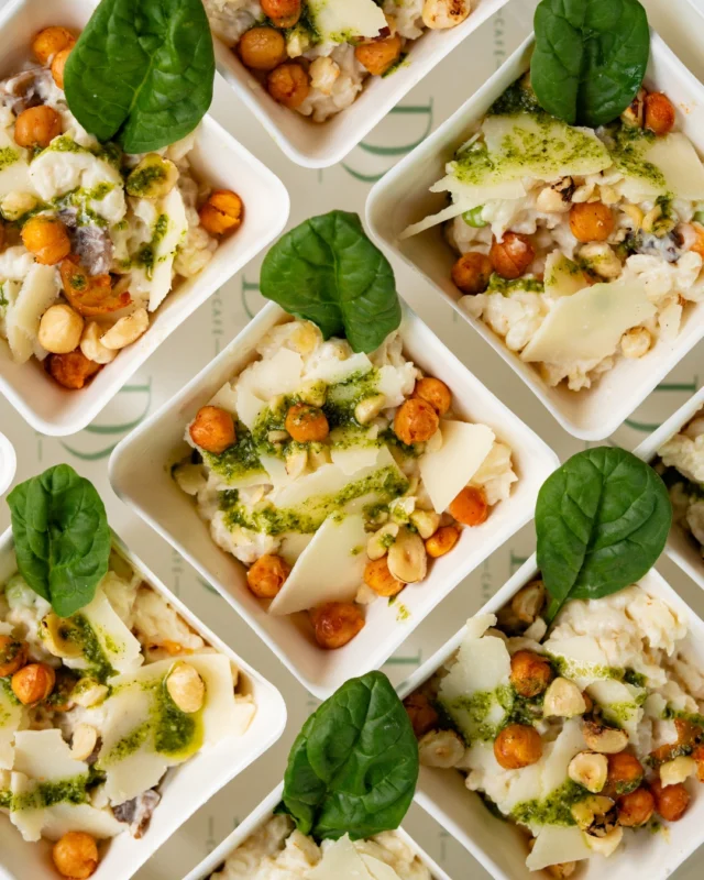 Du goût, et zéro fausse note.Version mini, signée DS Café Traiteur, pour les grands moments.#DSCafe #ServiceTraiteur #HealthyCatering #FingerFood #WorkLunch