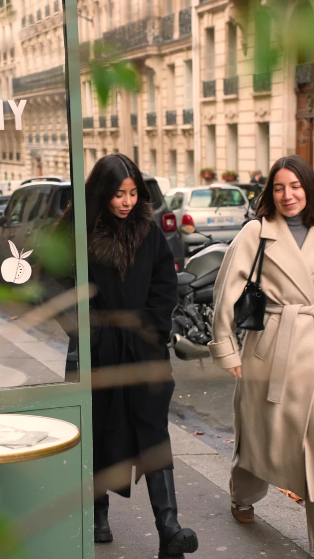 Easy to love DS Café 💚ㅤUn déjeuner qui arrive quand vous en avez envie ☀️ㅤChez DS Café, on oublie les horaires et on profite simplement du moment, avec une cuisine fraîche et gourmande servie en continu.ㅤDéjeuner toute la journée !