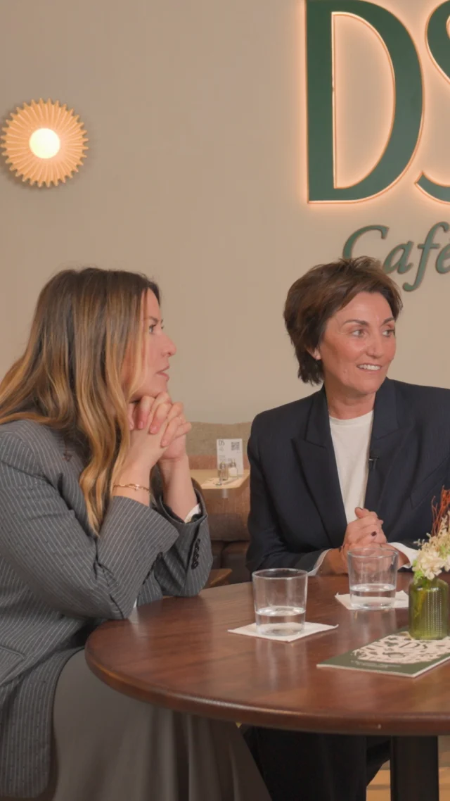 Ouvrir un restaurant, c’est souvent un rêve.Mais derrière l’excitation, il y a aussi les travaux, les imprévus, le stress… et beaucoup d’incertitudes.ㅤDans cet extrait, nos invitées reviennent avec sincérité sur les coulisses de cette aventure entrepreneuriale.